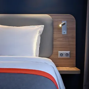 فندق Express - By Ihg, الماتي